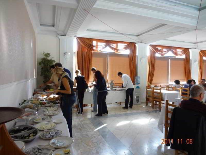 Club Z Hotel Kyrenia  Exterior foto
